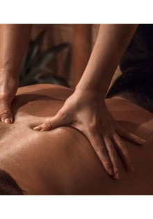 Куда пойти на эротический массаж: в салон или к частному мастеру?