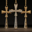 Крестики с бриллиантами из золота: роскошное украшение для стильных и утонченных женщин