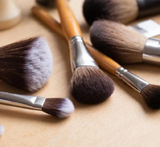 Charlotte Tilbury: британский люкс, который изменил правила игры в макияже