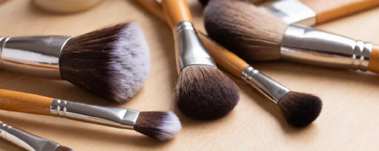 Charlotte Tilbury: британский люкс, который изменил правила игры в макияже